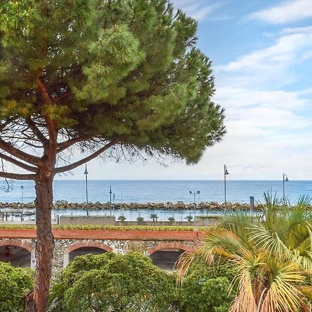 Nice Apartment In Moneglia With House Sea View Exterior foto