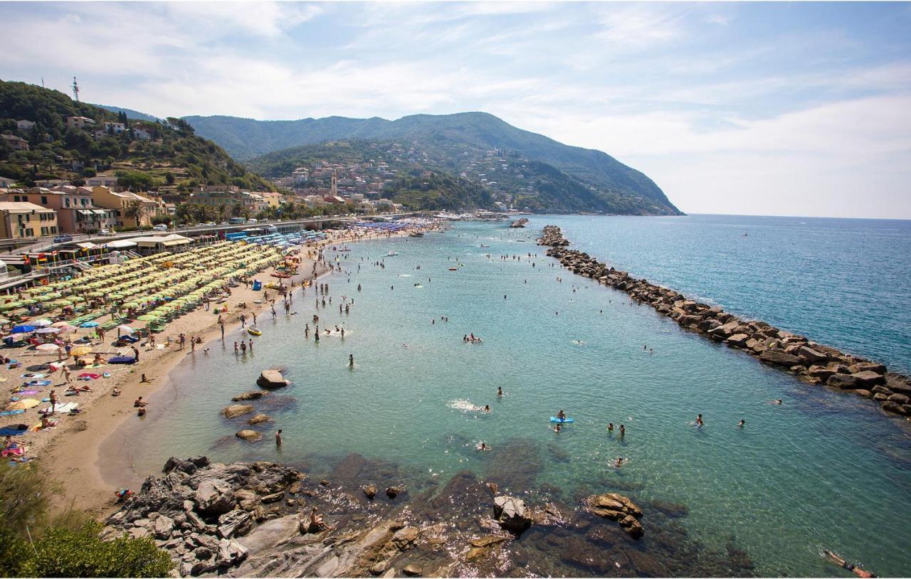 Nice Apartment In Moneglia With House Sea View Exterior foto