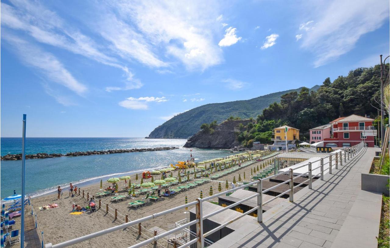 Nice Apartment In Moneglia With House Sea View Exterior foto